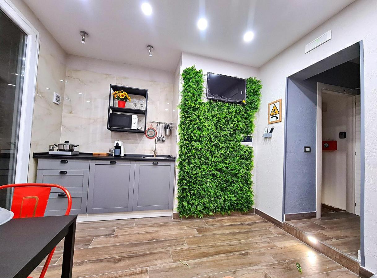 City Focus Apartments Napoli Extérieur photo